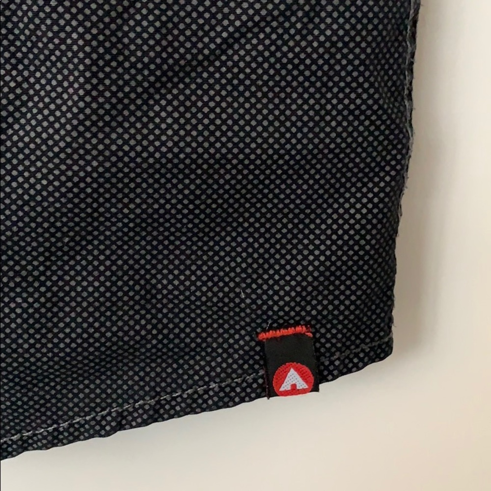 Airwalk Short Sleeve Button Down Shirt - Picture 3 of 8